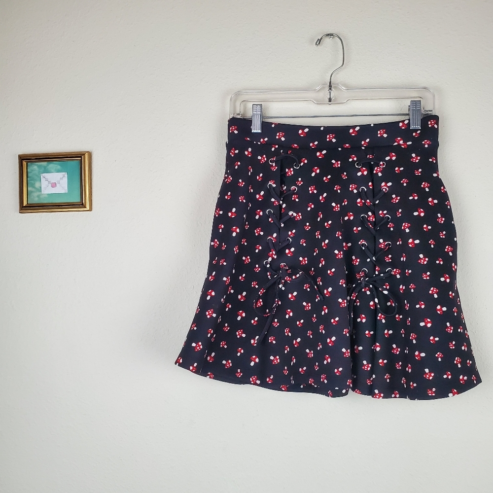 Hot Topic Mushroom Black Skater Skirt